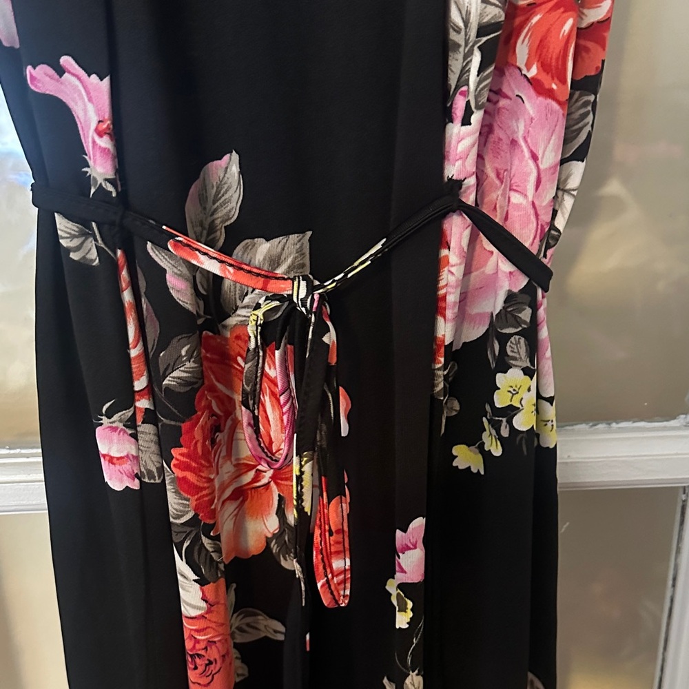 Magic Black Maxi Dress with Pink and Red Floral Print - Picture 9 of 10